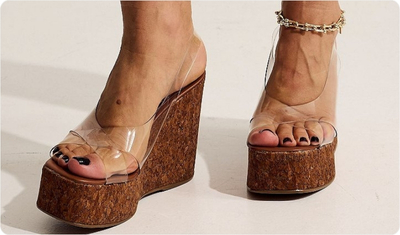 Sandália Khloe Camel Look Versátil