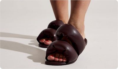 Estilo Flat Lala Marrom