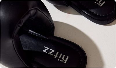 Estilo Flat Lala Preta