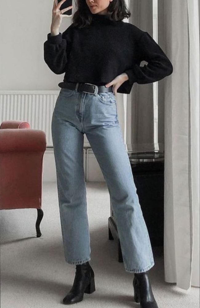Jeans com Bota Cano Curto Bico Quadrado