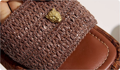 Estilo Flatform Mada Marrom