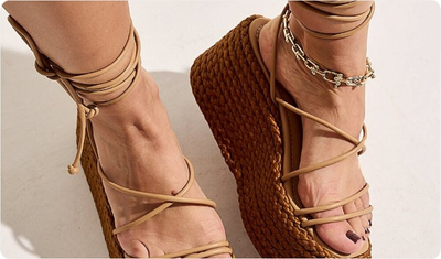 Sandália Malia Camel Look Versátil
