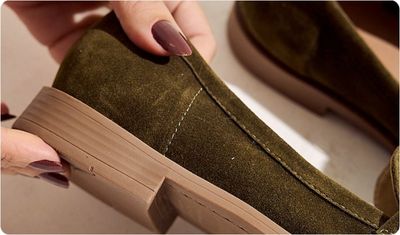 Detalhes Mocassim Naoko Verde Militar