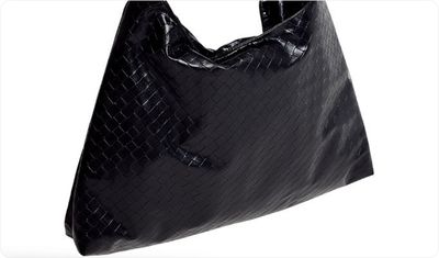 Bolsa Feminina Saco Metalassê Pin Preta