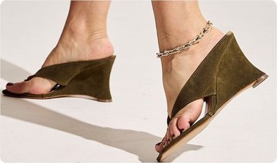 Tamanco Misaki Verde Militar Look Versátil