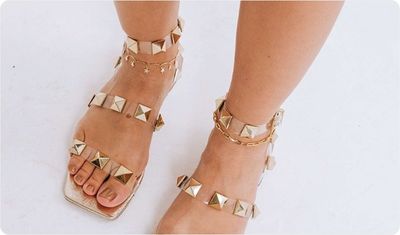 Detalhes Sandália Serena Dourado