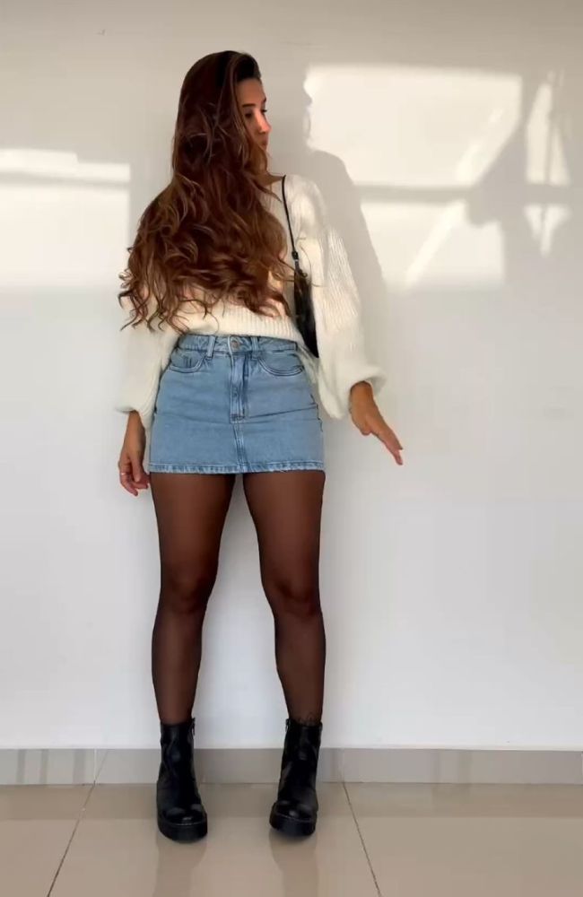 Bota Cano Curto com Meia Calça