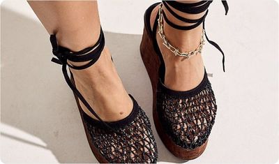 Detalhes Sandália Sol Preta