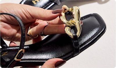 Detalhes Sandália Soraia Preta