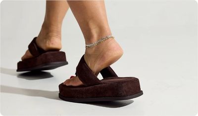 Chinelo Búzios Camurça Look Versátil