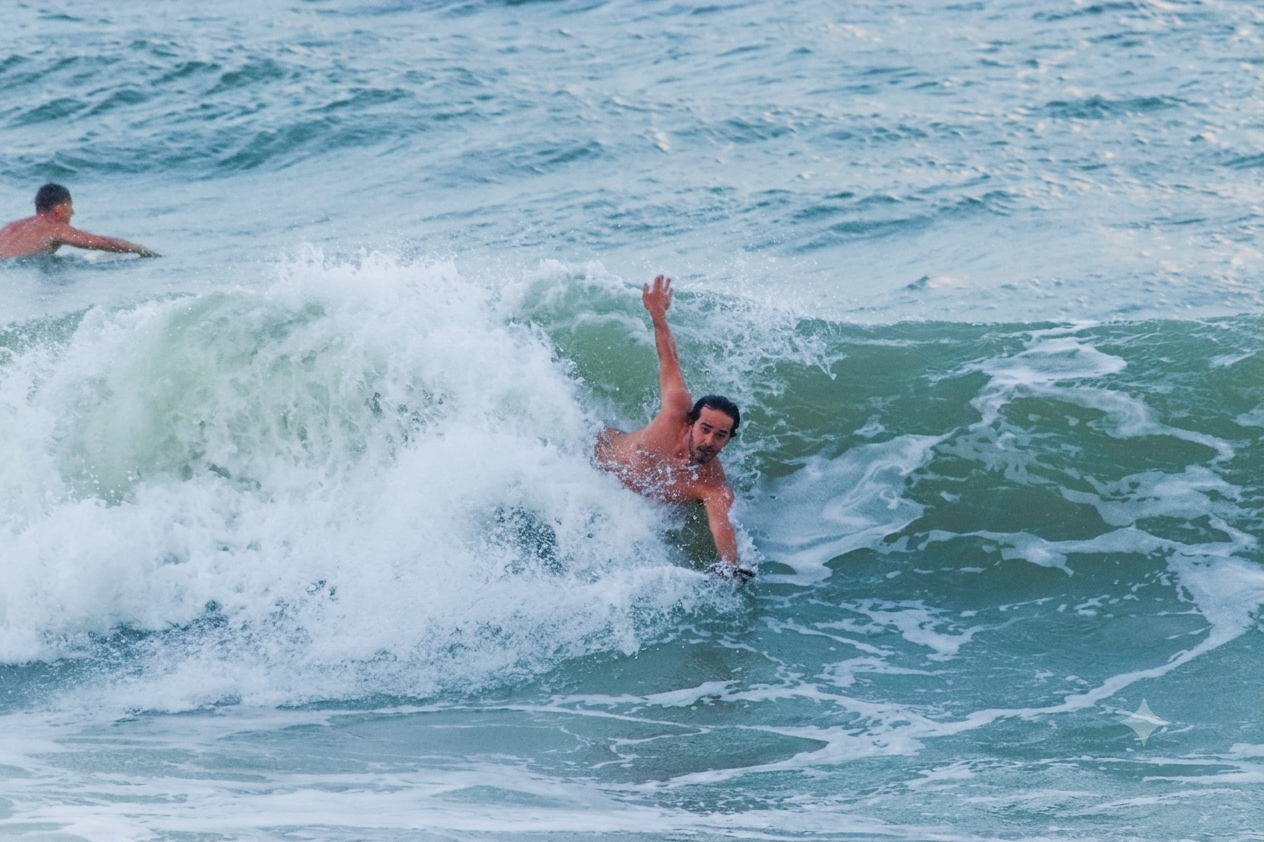 Handplane no mar