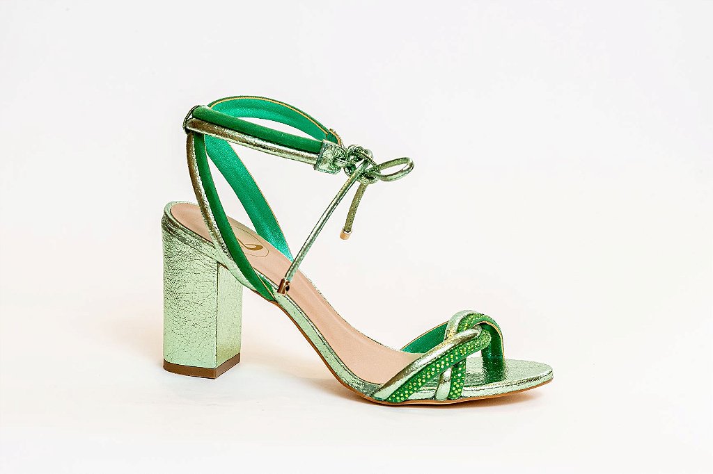 Sapato Scarpin com detalhe salto Bloco - Zutti Calçados | Loja Online