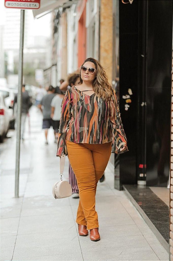 calça caramelo plus size